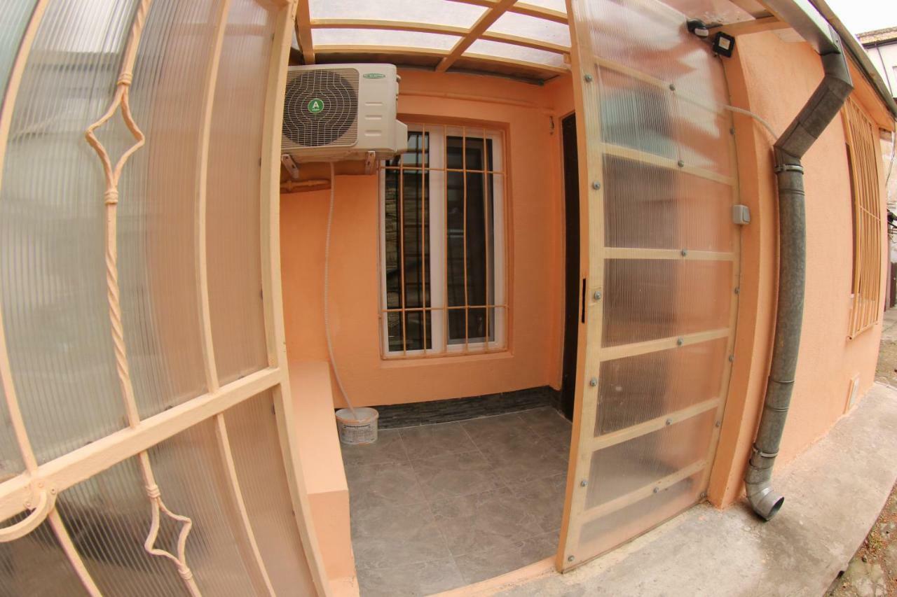 Apartment On Gimnazycheskaya 敖德萨 外观 照片