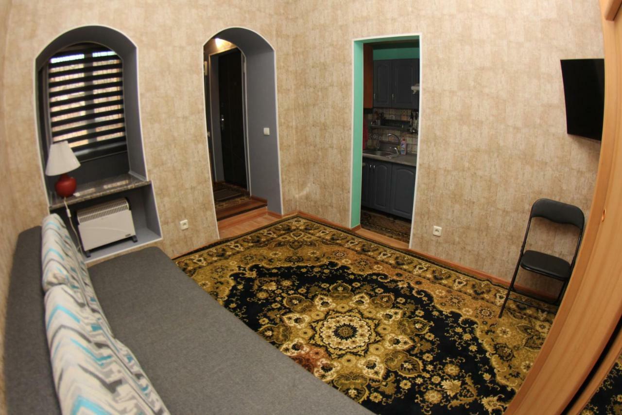 Apartment On Gimnazycheskaya 敖德萨 外观 照片