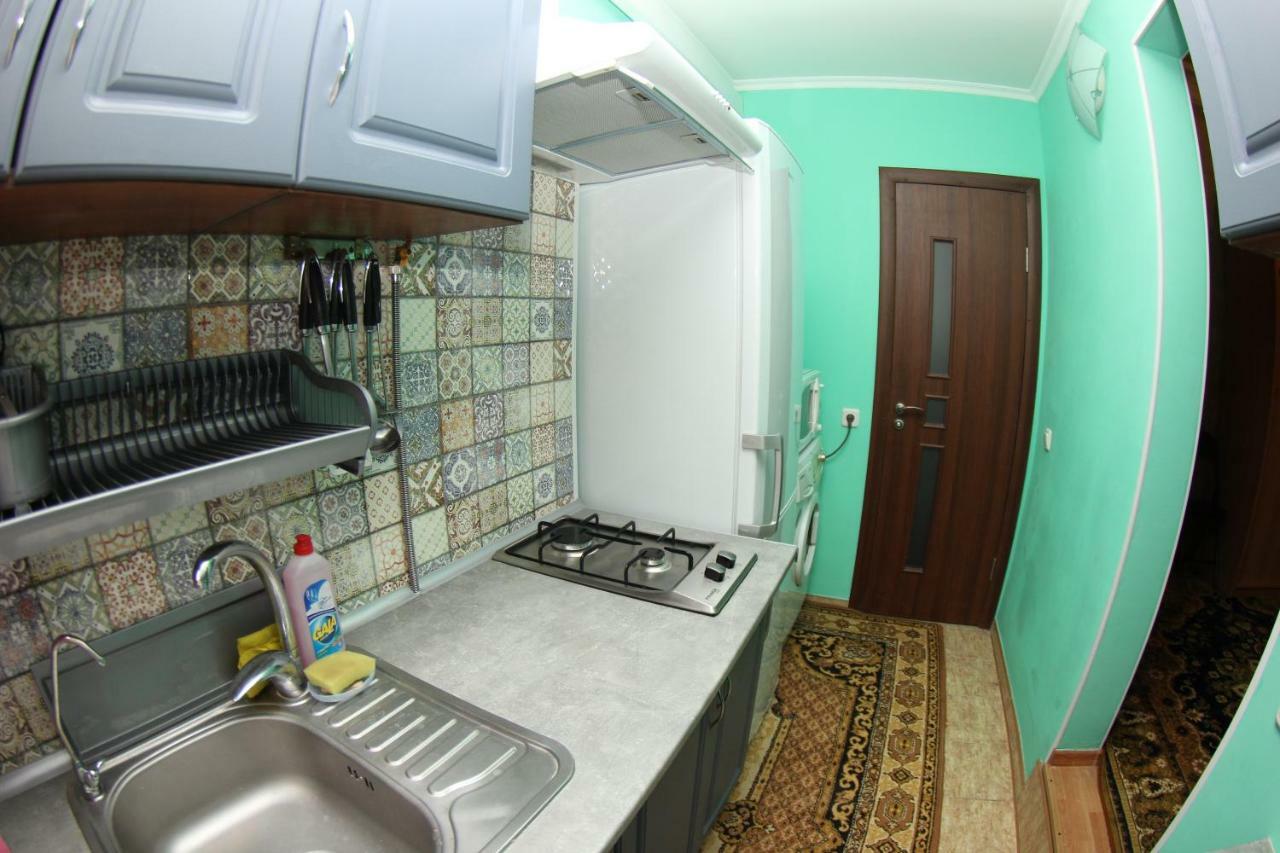 Apartment On Gimnazycheskaya 敖德萨 外观 照片