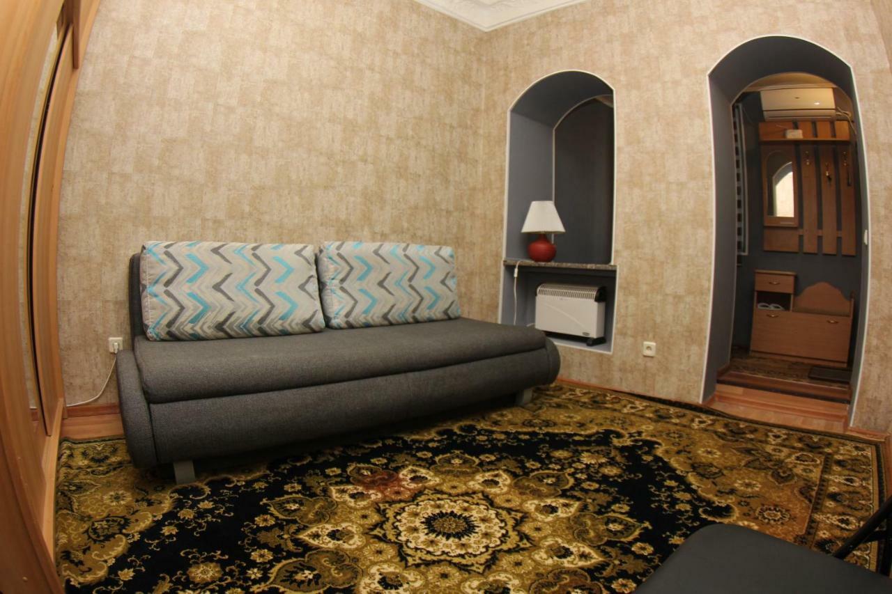 Apartment On Gimnazycheskaya 敖德萨 外观 照片